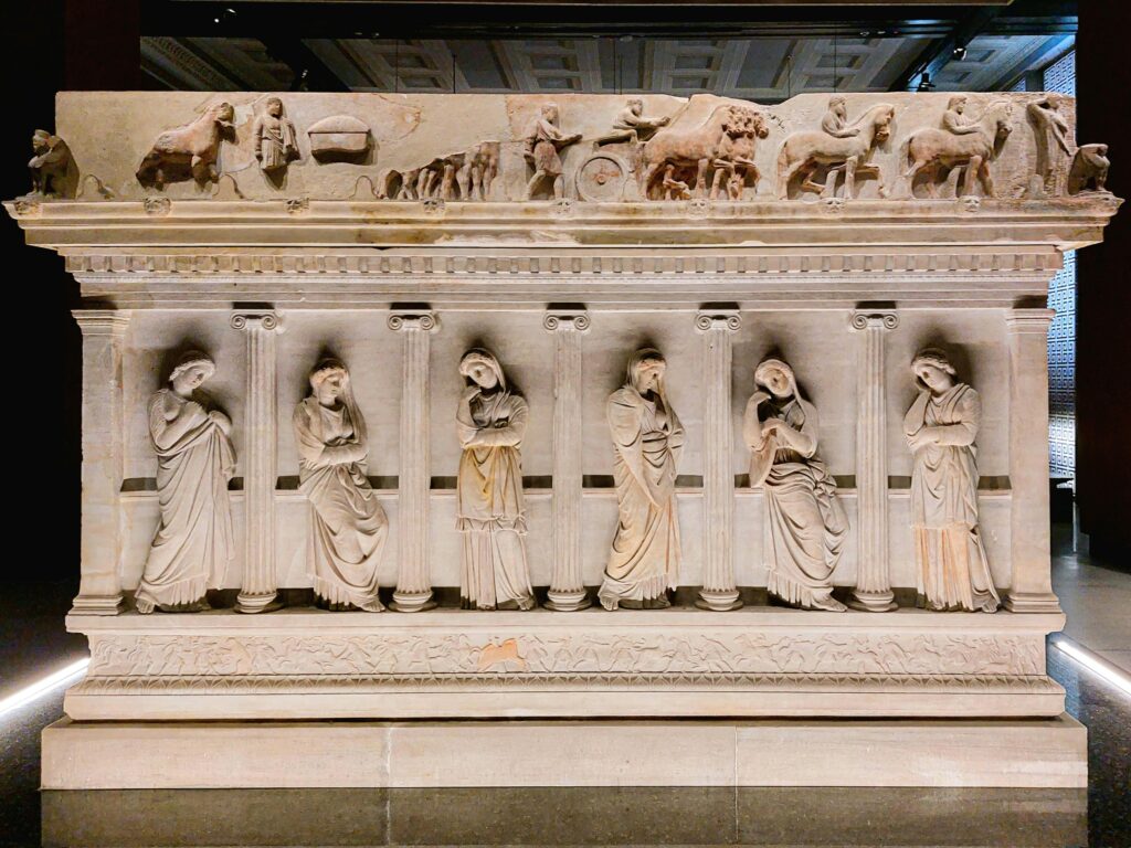 Govind Dev Ji Temple: 7 Amazing Facts on History & Architecture of Faith