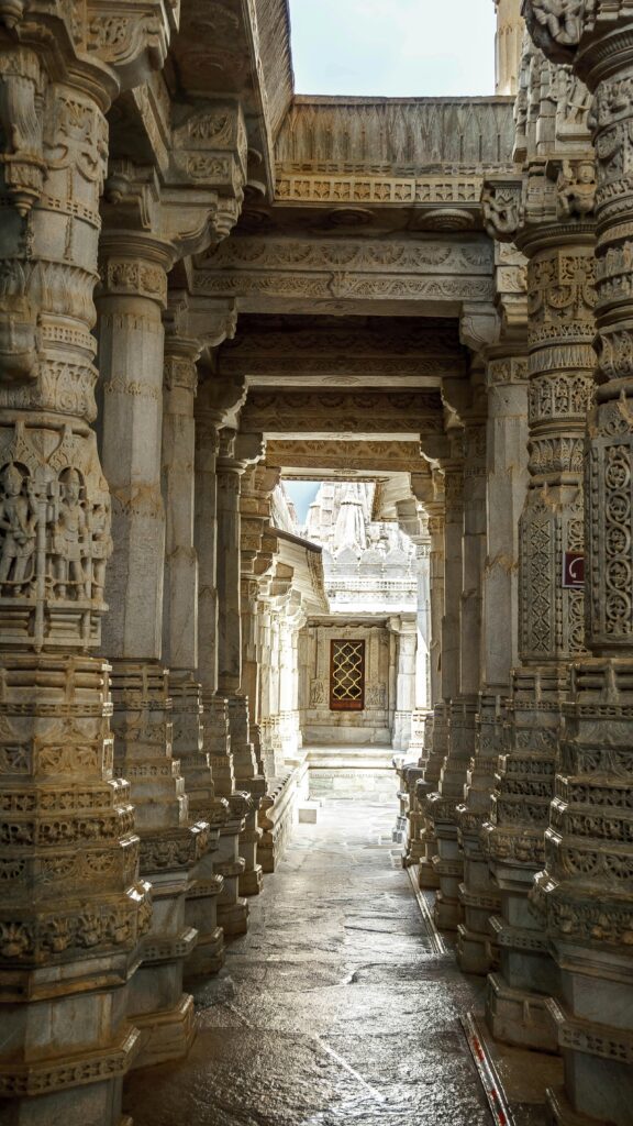Ranakpur Jain Temple: 7 Fascinating Facts on History & Architecture Marvel