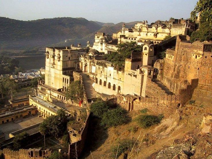 Taragarh Fort: 7 Ultimate Amazing Places To Visit In Bundi & History