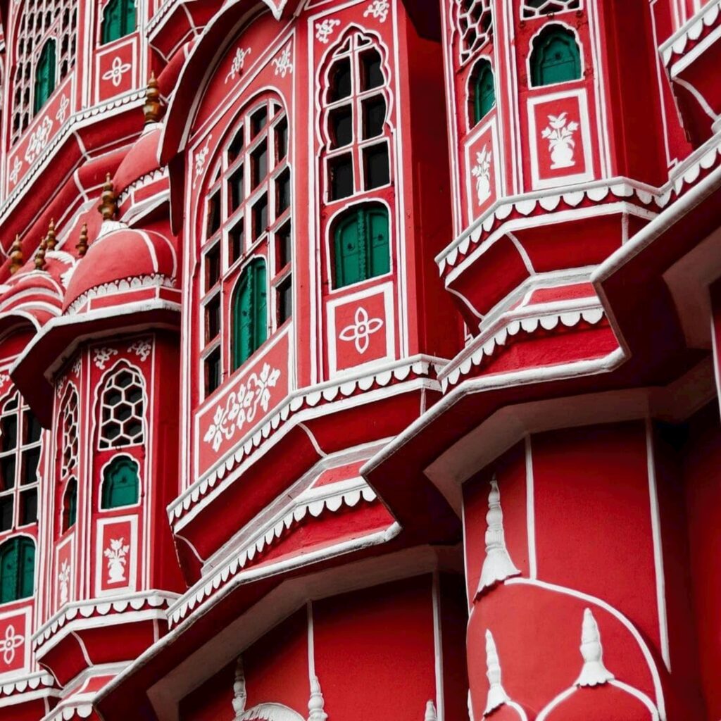 Hawa Mahal: 7 Powerful & Amazing Facts About a Top Tourist Destination