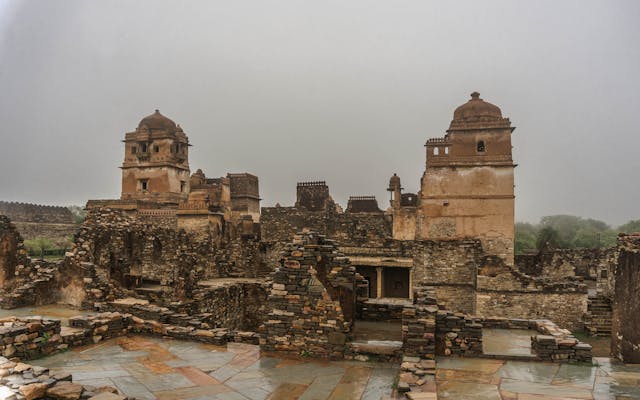 Chittorgarh Fort: 9 Powerful Reasons It’s a Legendary Tourist Destination