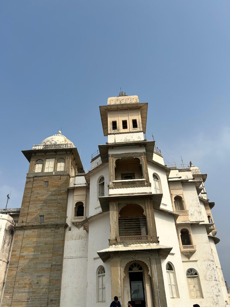 Monsoon Palace: 7 Stunning History & Architecture Secrets